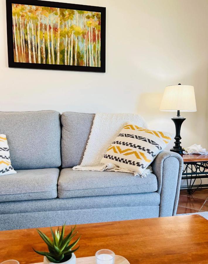 Superbe Condo Plage-Memphremagog Екстер'єр фото